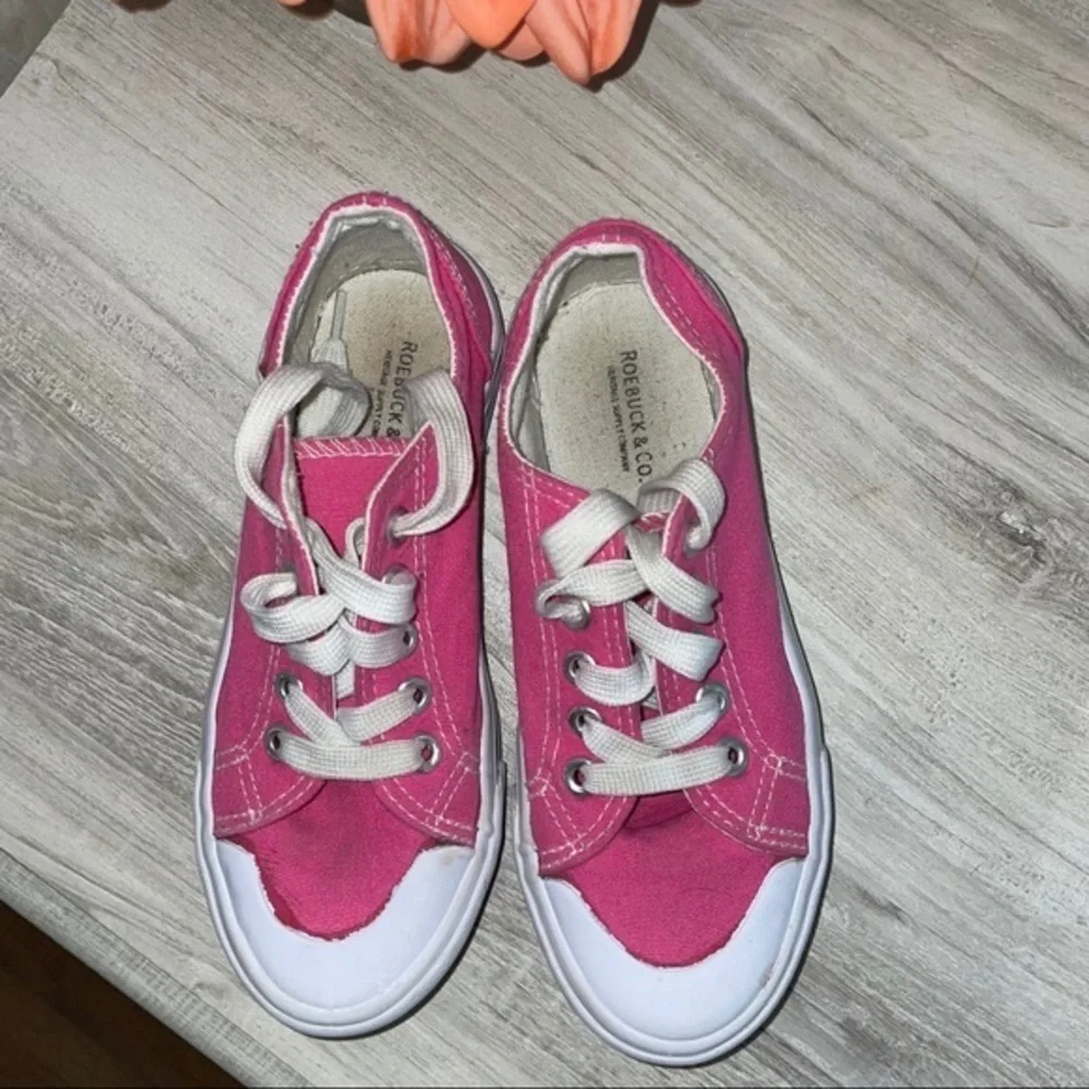 Roebuck&Co like new sneakers